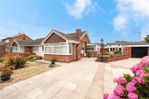 2 bedroom bungalow for sale, Meadowfield, Sleaford, Lincolnshire, NG34