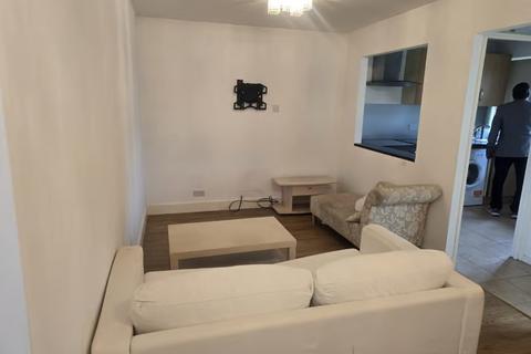 1 bedroom flat to rent, Croxden Close, Edgware HA8