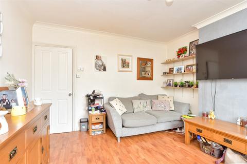 3 bedroom end of terrace house for sale, Shortlands Road, Sittingbourne, Kent