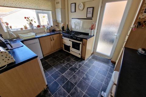 3 bedroom semi-detached house for sale, Seaborough View, TA18