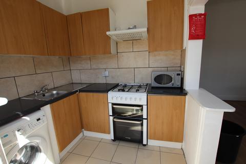 1 bedroom terraced house to rent, St. Fillans Road, London SE6