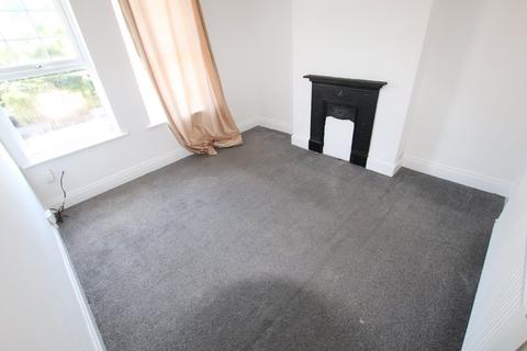 1 bedroom terraced house to rent, St. Fillans Road, London SE6