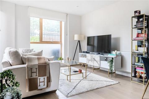 3, Ipswich Court Copley Close, London, W7 1DX
