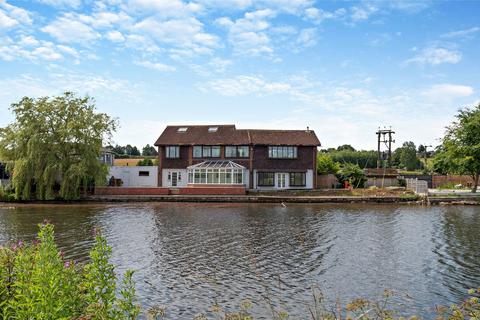 3 bedroom detached house for sale, Warrington Road, Acton Bridge, Northwich, Cheshire, CW8