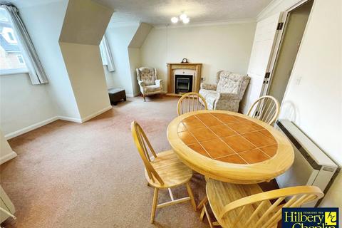 1 bedroom apartment for sale, Junction Road, Romford, Essex, RM1