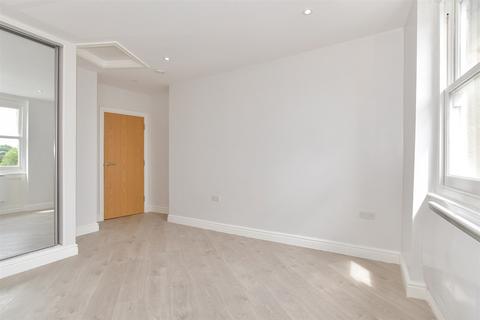 2 bedroom flat for sale, Preston Street, Faversham, Kent