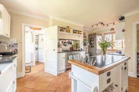 27 Fairfield Avenue, Datchet, Slough, SL3 9NQ