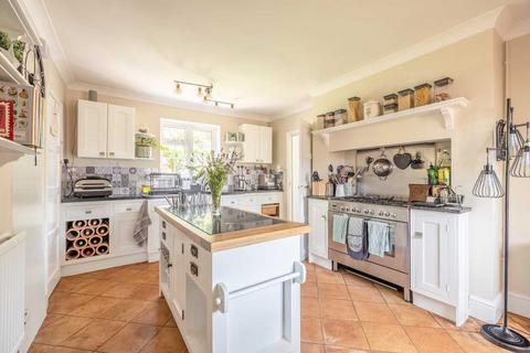 27 Fairfield Avenue, Datchet, Slough, SL3 9NQ