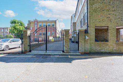 1 bedroom apartment for sale, Watford Field Road, Watford, Hertfordshire, WD18