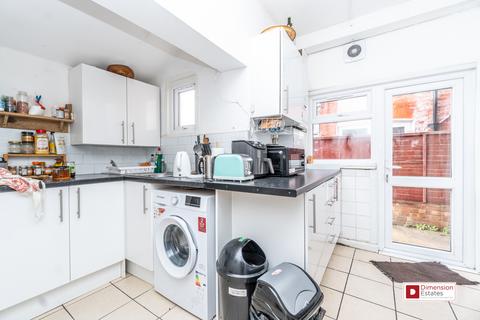 House share to rent, Langham Road,  Harringay, N15