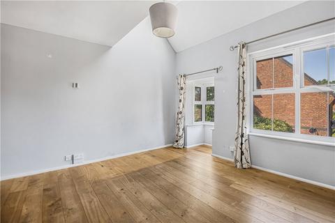 18 Badgers Close, Woking, GU21 3JF