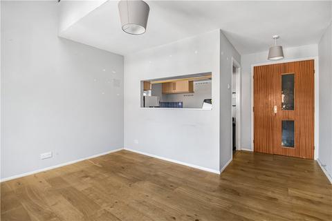 18 Badgers Close, Woking, GU21 3JF