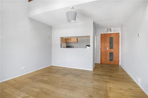 18 Badgers Close, Woking, GU21 3JF