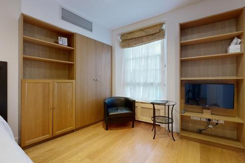 Studio to rent, Cartwright Gardens