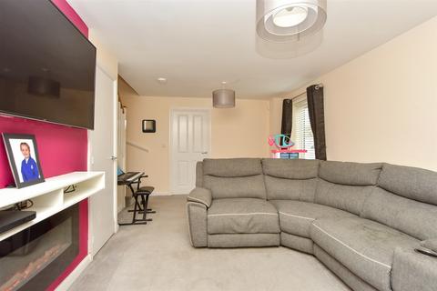 3 bedroom end of terrace house for sale, Tulip Close, Minster-On-Sea, Sheerness, Kent