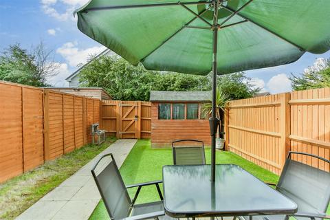 3 bedroom end of terrace house for sale, Tulip Close, Minster-On-Sea, Sheerness, Kent