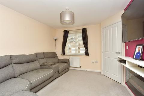 3 bedroom end of terrace house for sale, Tulip Close, Minster-On-Sea, Sheerness, Kent