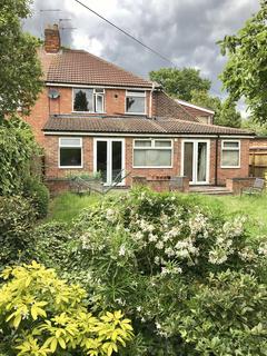 6 bedroom semi-detached house for sale, Leicester LE3
