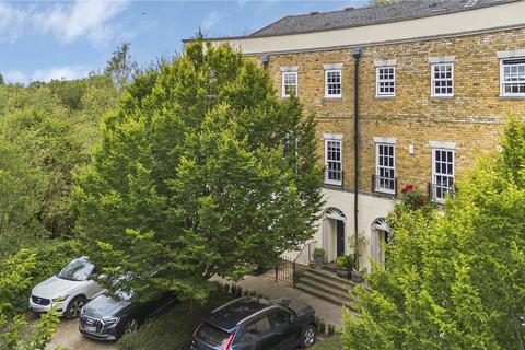 4 bedroom terraced house for sale, The Crescent, Rutherway, Waterside