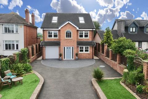 4 bedroom detached house for sale, Den Lane, Wrinehill, CW3