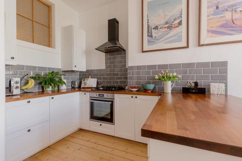 107/4 Bellevue Road, Edinburgh, EH7 4DG