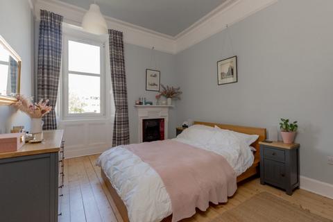 107/4 Bellevue Road, Edinburgh, EH7 4DG