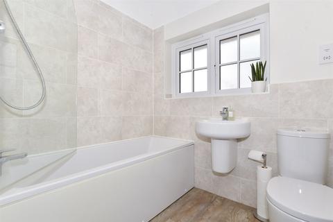 4 Clay Place, Halling, Rochester, ME2 1FN