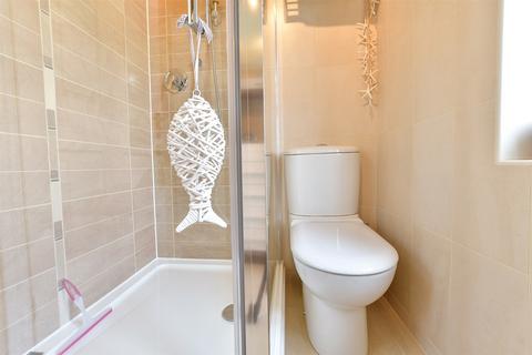 15 Bramble Tye, Laindon, Basildon, SS15 5GR