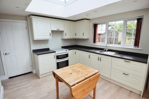 3 bedroom detached house for sale, Salisbury Road, Amesbury, SP4 7HH