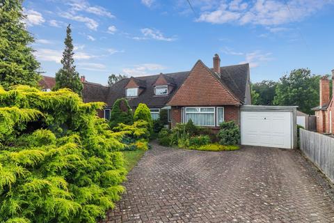 4 bedroom semi-detached house for sale, Bellingdon, Chesham  Bucks, Buckinghamshire, HP5