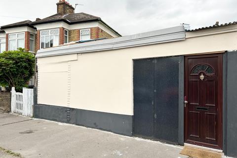 Property for sale, Belfast Road, SE25