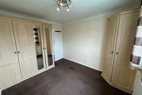 3 bedroom end of terrace house to rent, Craigweil Drive, Stanmore, HA7