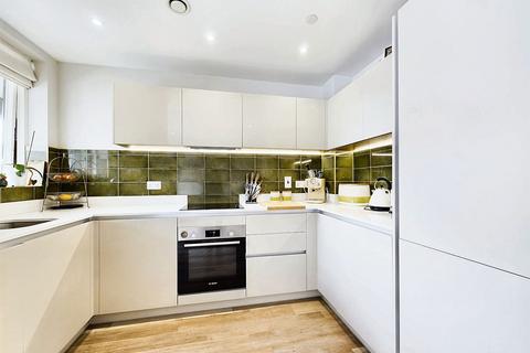 1 bedroom apartment for sale, Montmorency Gardens, London, N11