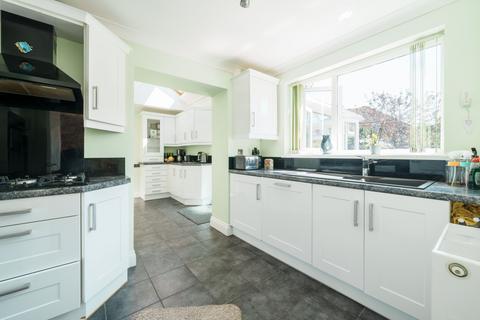 3 bedroom link detached house for sale, Megson Drive, Lee-on-the-Solent, PO13