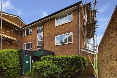 1 bedroom flat to rent, Middlefields, Croydon