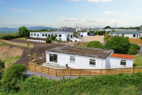 Bar and nightclub for sale, Y Glyn Club, Abersoch