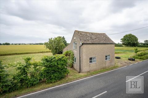 2 bedroom detached house for sale, Bentley Road, Little Bentley , Manningtree, CO7