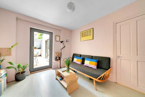 1 bedroom flat for sale, Londesborough Road, London N16