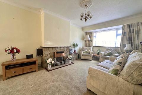 19 Burstead Drive, Billericay, CM11 2QP