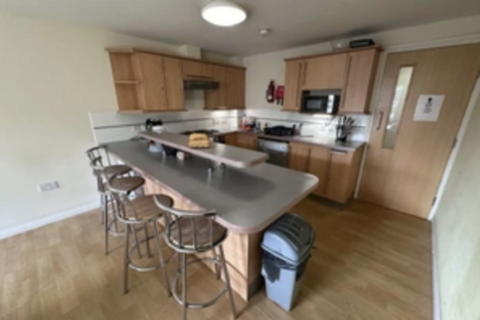 4 bedroom apartment to rent, at Bristol, Apartment A4, Q3 Apartments, Hyde Grove M13