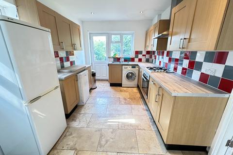 3 bedroom semi-detached house to rent, Graham Gardens, Luton, Bedfordshire, LU3 1NG