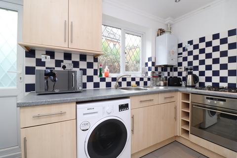 2 Hayfield Yard, London, E1 4LL