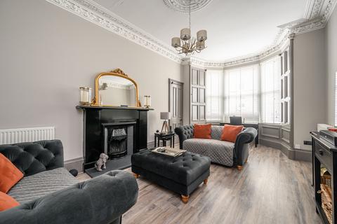 2 bedroom flat for sale, Bruntsfield Avenue, Edinburgh EH10