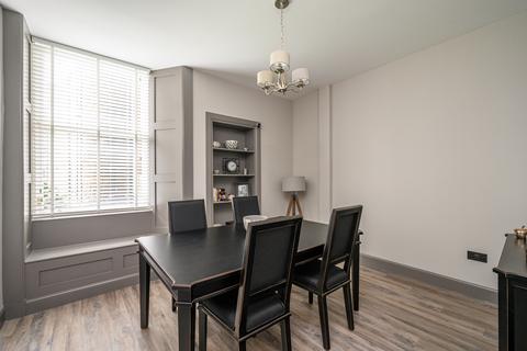 2 bedroom flat for sale, Bruntsfield Avenue, Edinburgh EH10