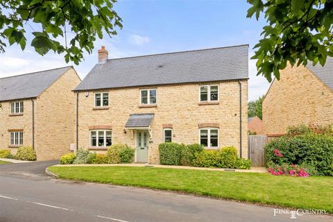 4 bedroom detached house for sale, North Luffenham