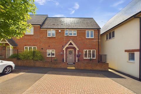 17 Dalziel Drive, Whittington, Worcester, WR5 2QY