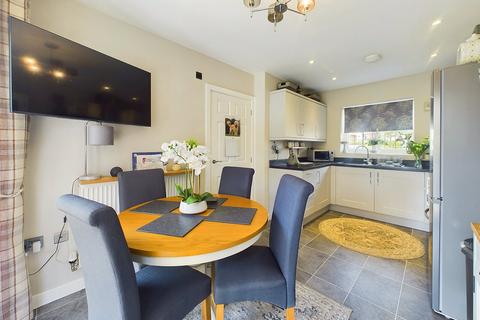 17 Dalziel Drive, Whittington, Worcester, WR5 2QY