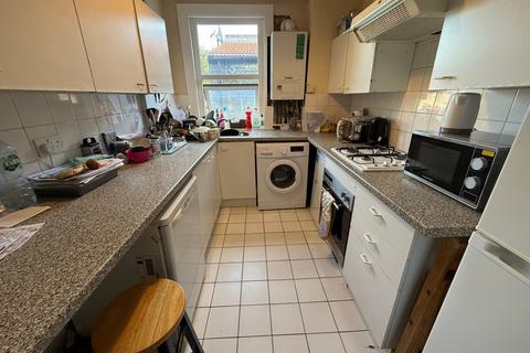 1 bedroom in a house share to rent, Granville Road, Wood Green