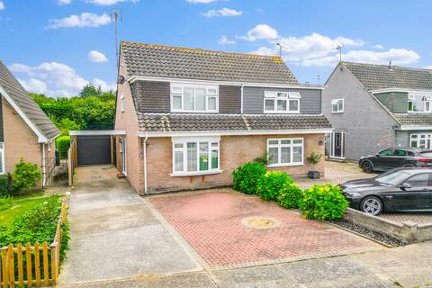 3 bedroom semi-detached house for sale, Glebelands, Benfleet