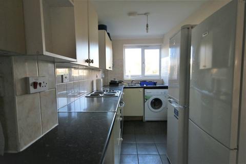 6 bedroom terraced house to rent, Regency Place, Kent CT1